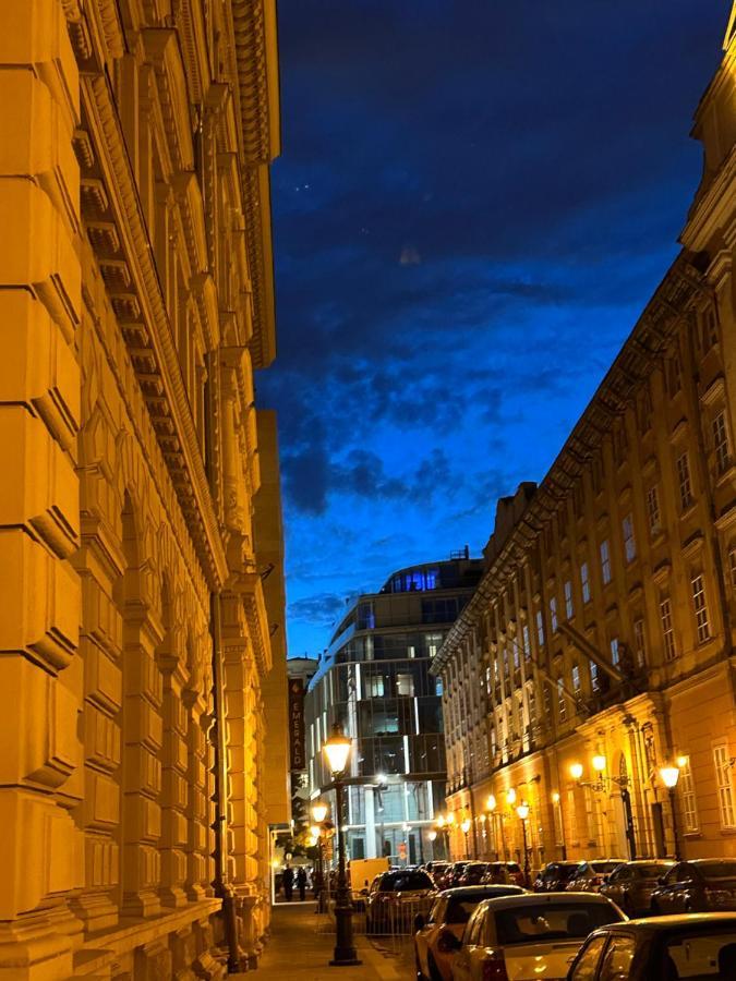 Titaru House In The City Center Of Budapest Exterior photo