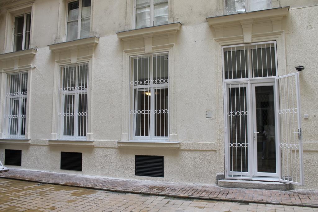 Titaru House In The City Center Of Budapest Exterior photo